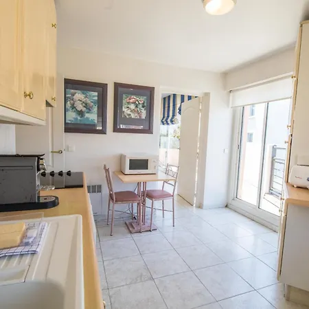 Hotel apartamentowy Croisette Prestige 4*